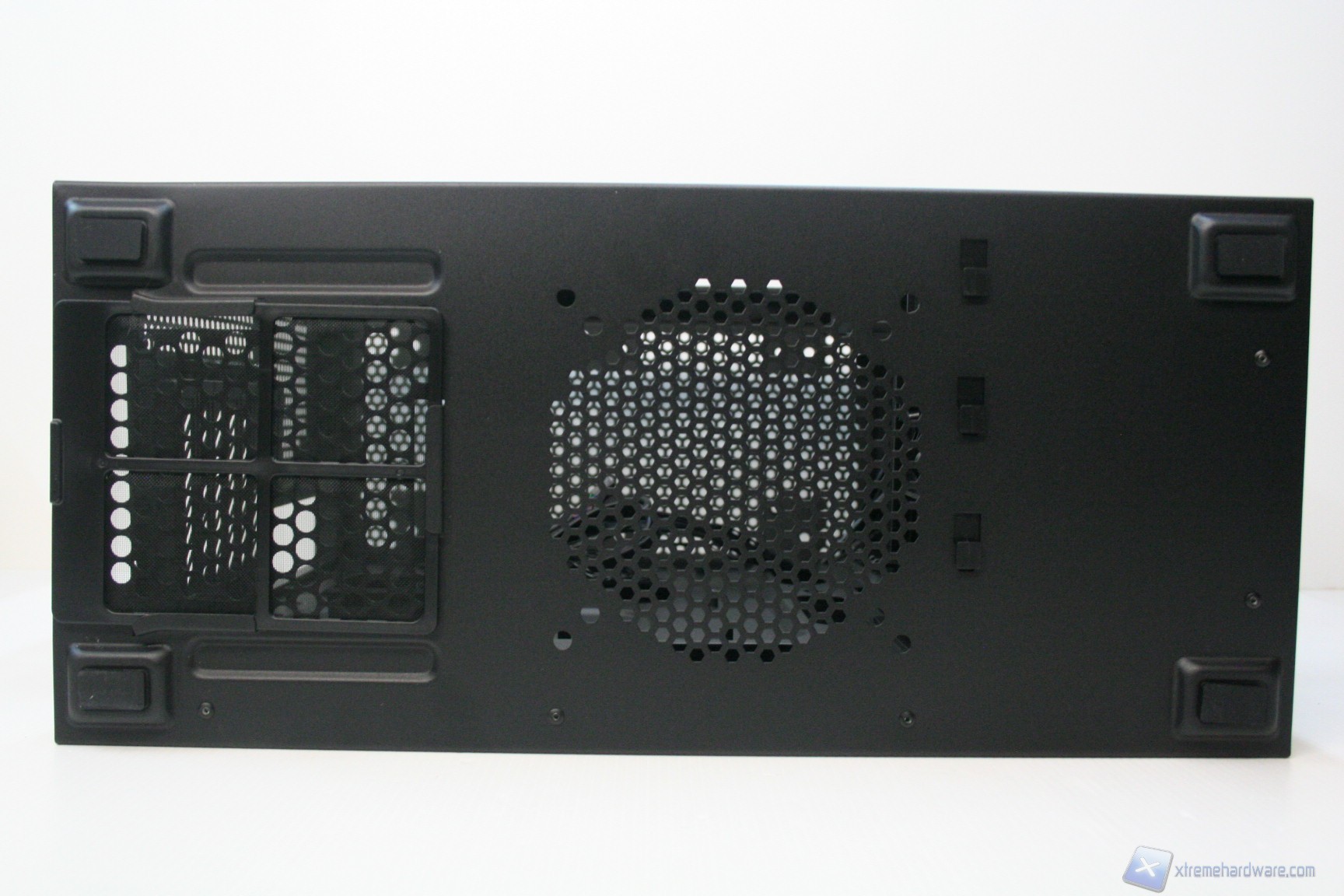 00040 CORSAIR 200R